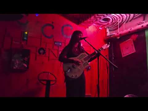 Cristina Vane - That's No Way To Get Along