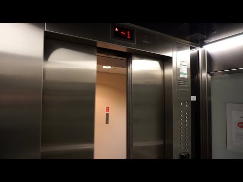 4x 1971 Nielsen-OTIS high-rise traction elevators (mod by KONE) @ Hotel Scandic Copenhagen, Denmark