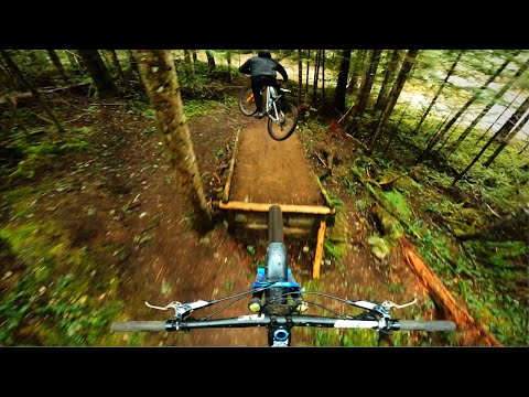 Huge Crash Because I went too slow?! Squamish Steeps and Big Jumps