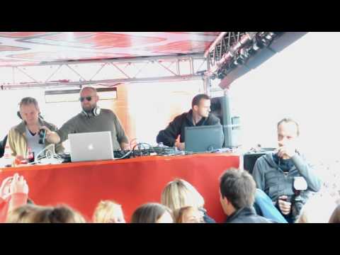 DJ Joeri at the Jim truck - Cityparade 2009