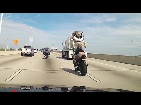 LiveLeak - Motorcycle Crash - Hillsborough County FL