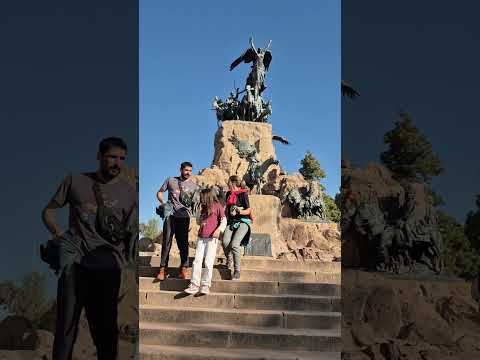 Cerro La Gloria. Parque Gral San Martín. Ciudad de  Mendoza.