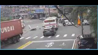 [問卦] 三寶不要命了直撞貨櫃車的八卦?