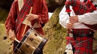 Bagpipes and drums 
