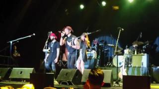 Illia kuriaky &the valderramas carpa astros "hey dios"