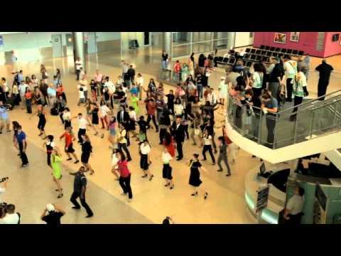 TAP Flash Mob Miami International Airport