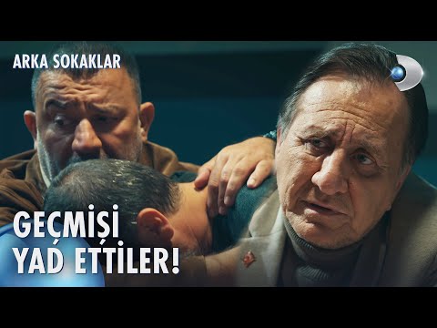 Mesut ve Hüsnü, Ali'yi ziyaret etti!  | Arka Sokaklar 726. Bölüm