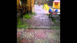 preview picture of video 'Hail storm Coulsdon Surrey UK 11/07/12'