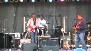 Keb' Mo' :Stand Up (and Be Strong) - Shelburne, VT Aug. 26/08