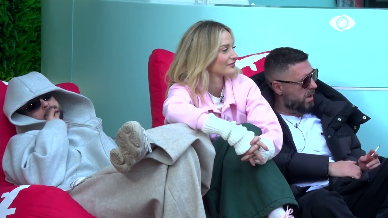 “Na e shpjego pak, si prishet familja?”/ Kristi debaton me Rogertin, banori: Fike cigaren…