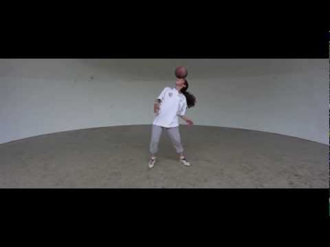 RedBull StreetStyle 2012 Female Qualifier - Lisa ZIMOUCHE