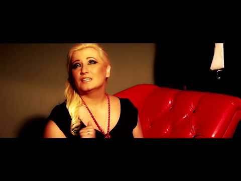 Magda Niewińska - W poduszkę wtulam sny (Oficjalny teledysk)