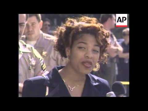USA: HOLLYWOOD HOOKER DIVINE BROWN COURT APPEARANCE