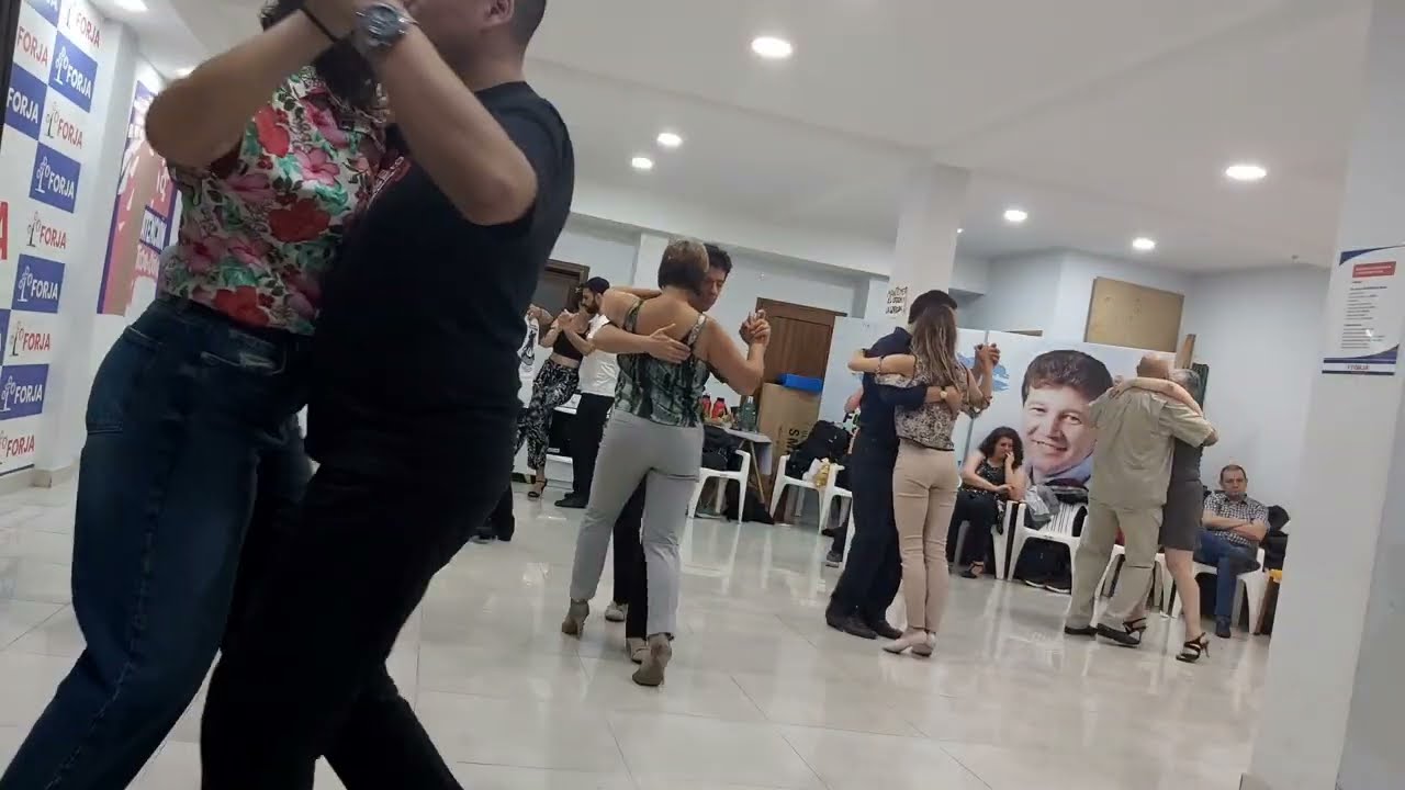 Así se baila el tango, Orquesta Típica Tanturí (cantan Roberto y Hugo Araujo) TDJ Ariel Mendoza 🎧