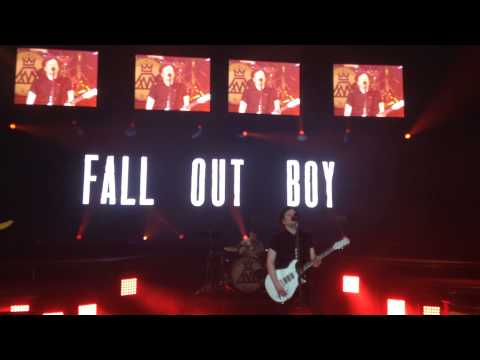 Sugar We're Goin' Down - Fall Out Boy ft. Hayley Williams, Scranton