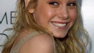 27 Most Attractive Photos of Captain Marvel Actress Avengers Brie Larson