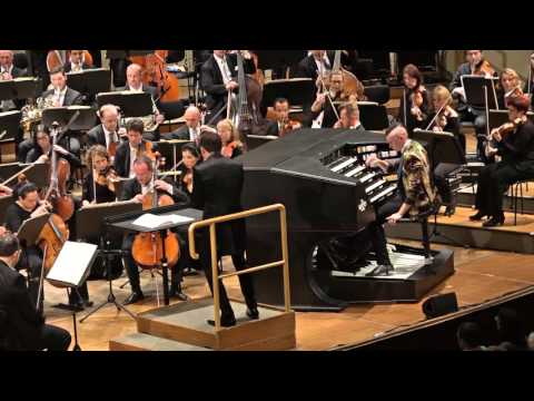 Cameron Carpenter playing Rachmaninoff at Wiener Konzerthaus