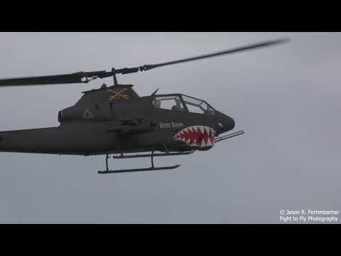 AH-1 Cobra Attack Helicopter - Olympic Airshow 2022 - Saturday