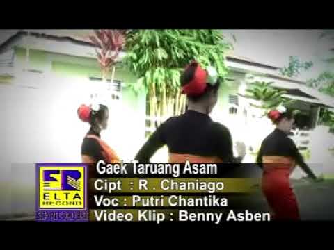 Lagu Minang Dendang Putri chantika - Gaek Taruang Asam ( Official music video)