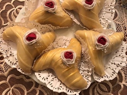 Algerian Almond Filled Glazed Cookies called Arayeche (Arabic العرايش)