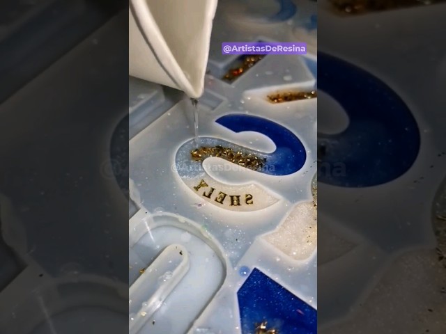 Vídeo relacionado con daged Monaco - Llavero (revestimiento de resina, efecto 3D y pegatina práctica), multicolor, 90 mm