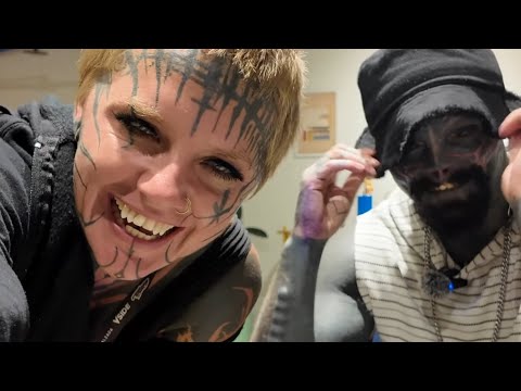 Vivir como The Black Alien: lo que realmente ve de la humanidad