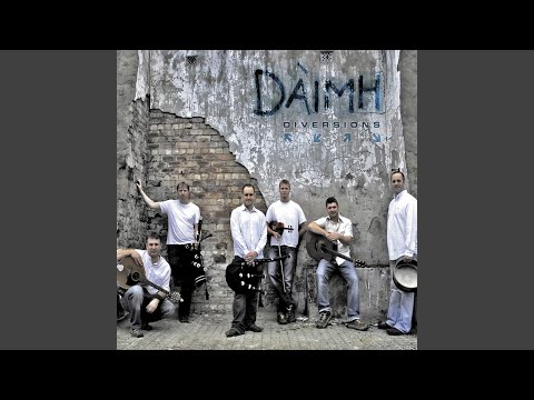 S dubh choisich mi'n oidhche