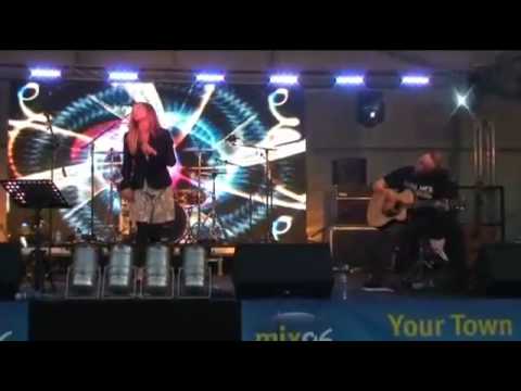 Lu Cozma featuring Steve Askew perform Dancer at Buckinghamshire Armed Forces Day