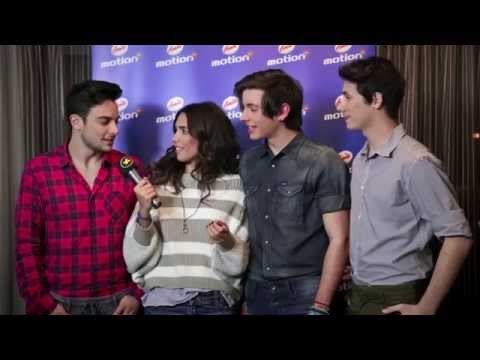 AMITA MOTION POSITIVE CLUB: POSITIVE XMAS TREE με τους Boys+ Noise!