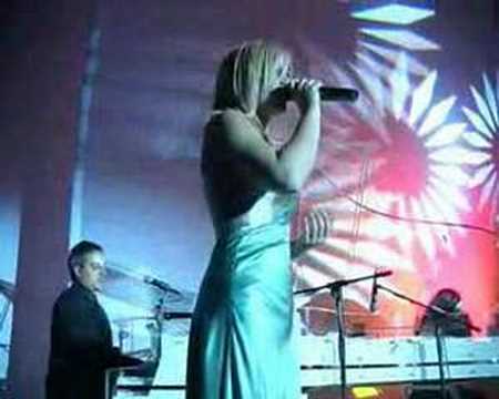 Eva Černe - Pomlad v mestu ( Slovenska popevka )