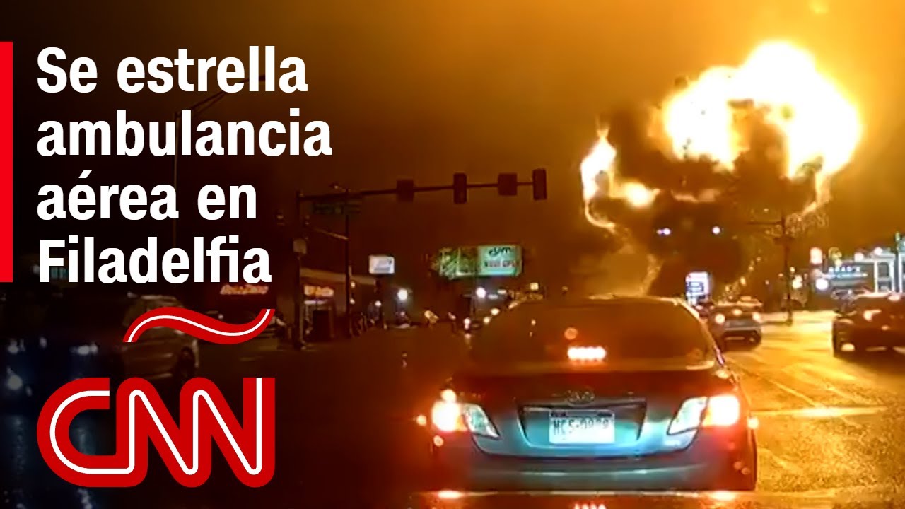 Se estrella una ambulancia aérea con seis personas a bordo en un centro comercial de Filadelfia