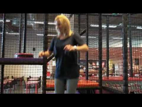 SOFIA WISTAM I LITEN WIPE OUT HINDERBANA