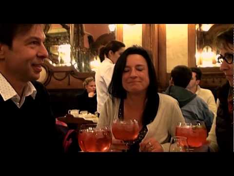download lagu mp3 mp4 Cafe Opera gare, download lagu Cafe Opera gare gratis, unduh video klip Cafe Opera gare