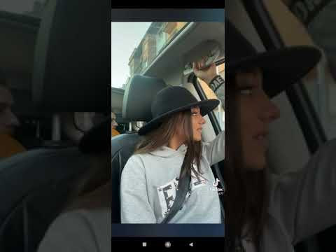 Zseraldina me tut uzarav🎵🔥 kegyetlen hangja van😉😎