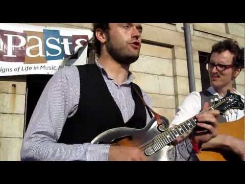 Chris Thile & Michael Daves - Rocky Road Blues (surprise performance at Newport Folk Festival)