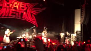 ヘドバンギャー！！BABYMETALメキシコシティライブ