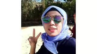 preview picture of video 'Liburan Ratna angraeny ke Pulau lapoe'