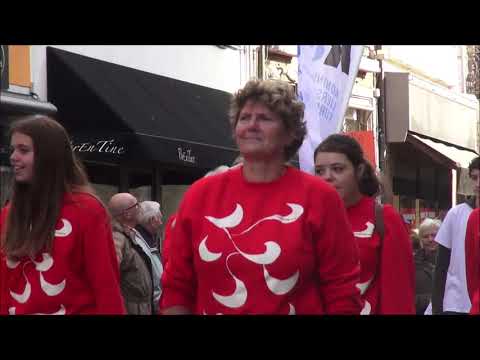 Lier 13 oktober 2019 St  Gummarusprocessie bij zomertemperatuur