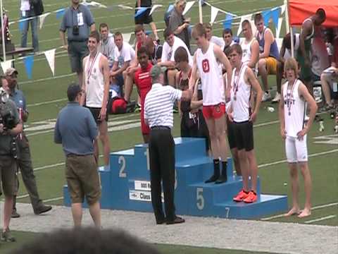 800m Run 3A Final Awards - IHSA State Boys Track Meet 2011