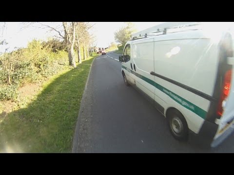 DL14EZR - Horny Close Pass