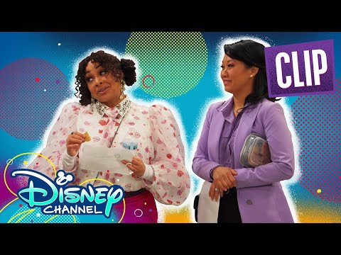 Raven's Goes to Open House 🏫 | Raven's Home | @disneychannelanimation