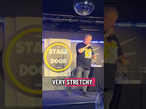 When an audience member raises his arm… 🙋‍♂️ #stretch #standupcomedy  #audience #question