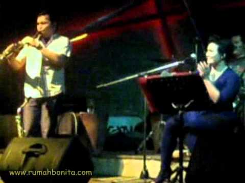 bonita & the hus BAND - Gang Kelinci ( Titiek Puspa )