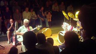 Larry Coryell, Joey di Francesco und Alphonse Mouzon:  Funky Waltz