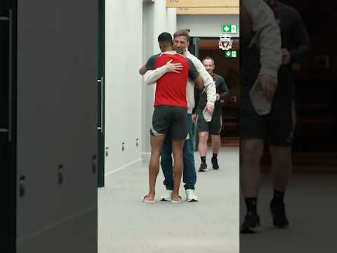 🤗 Klopp hug as the Reds return!