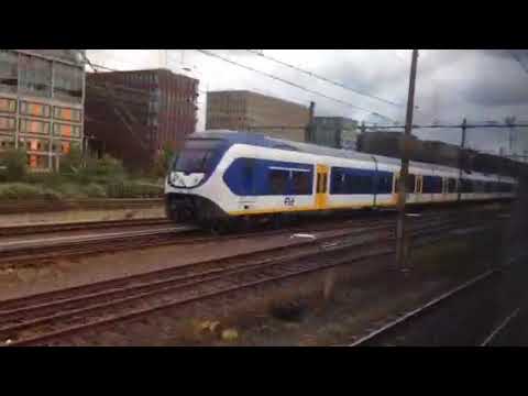 Railpromo trein komt bij een race tussen sprinter en ICE Amsterdam!