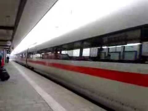 Ausfahrt ICE T der DB aus den Nürnberger Hauptbahnhof