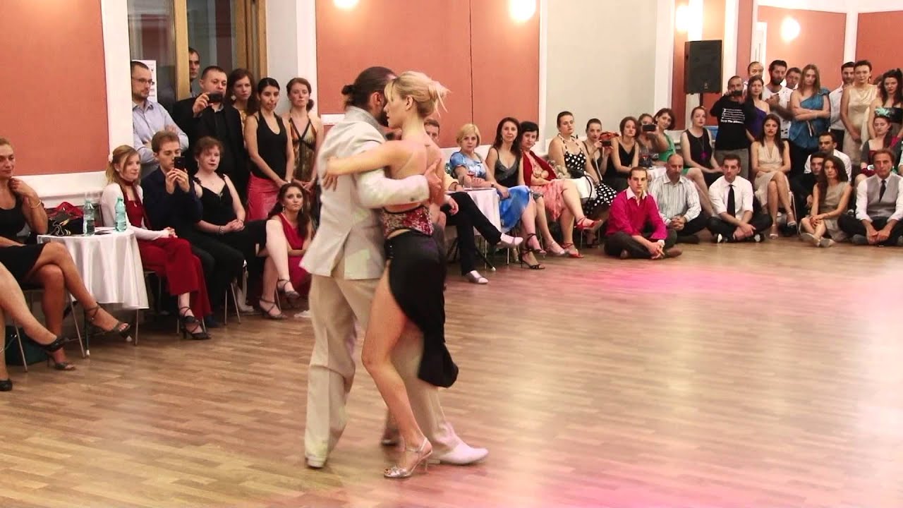 Gianpiero Galdi y Nadia Hronidu - Tango Cazino 2013 - 1/4