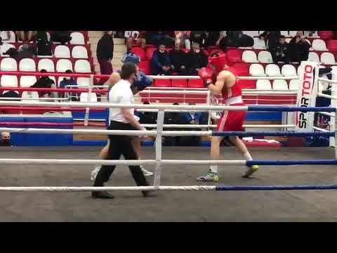 Double knockdown in amateur boxing