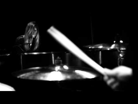 Claire Denamur - Hang me up to dry (Cold War Kids cover)